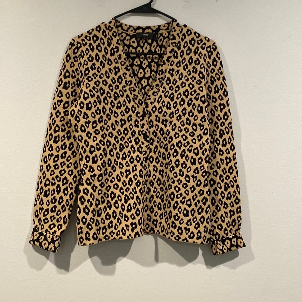 Theory Cheetah Leopard Print Button Down Stretch Sweater Medium EUC